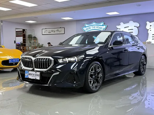 BMW 5 Series 2025 530Li Premium M Sport Package