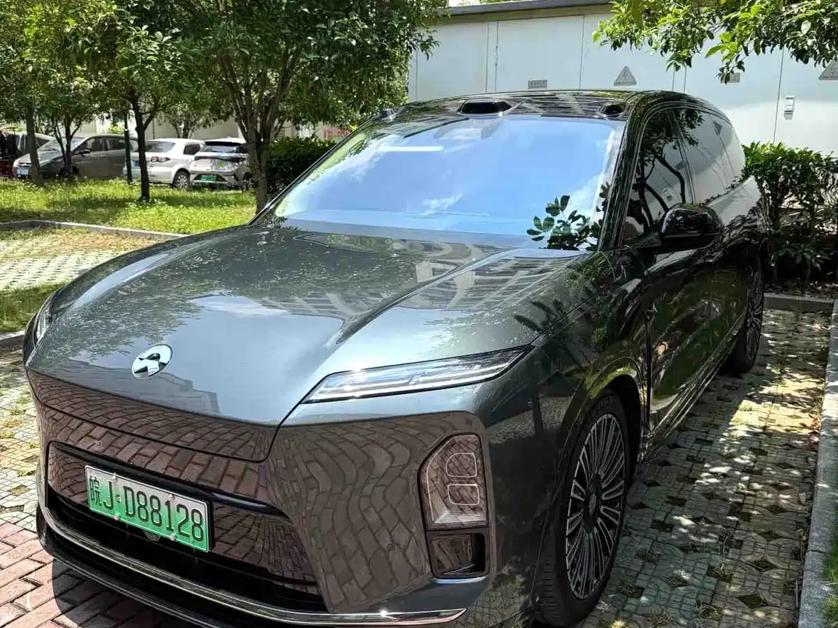 NIO ES8 2025 Model 6-Seat Executive Luxury Edition
