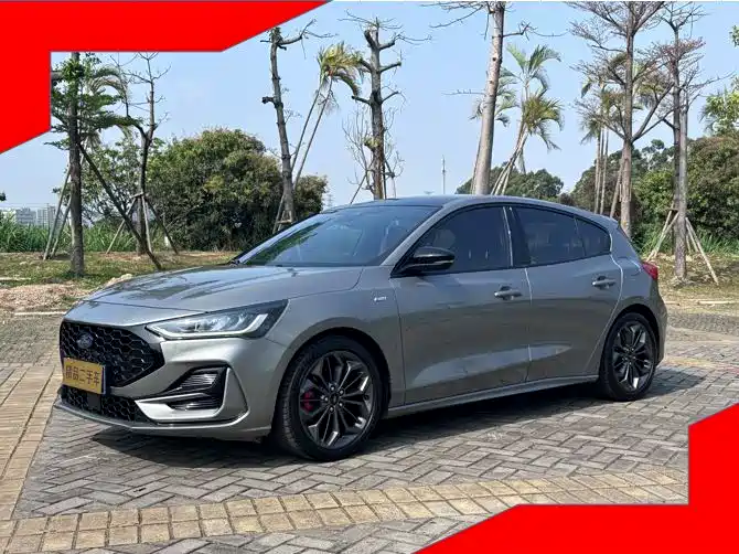 Ford Focus 2022 Hatchback EcoBoost 180 Automatic ST Line
