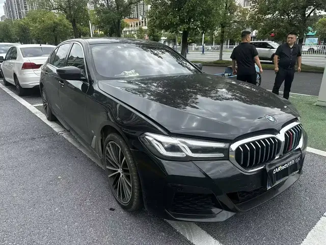 BMW 5 Series 2023 530Li Leading M Sport Package