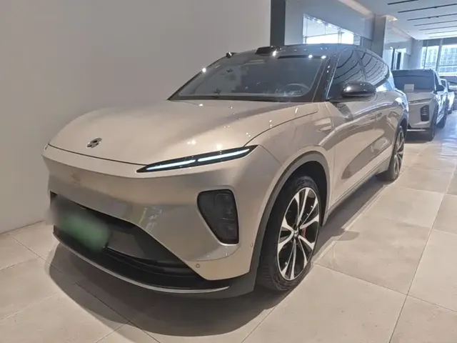 NIO ES8 2023 75kWh Executive Edition