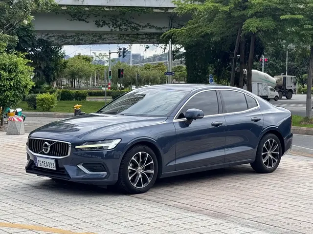Volvo S60 2020 T4 Momentum Luxury Edition