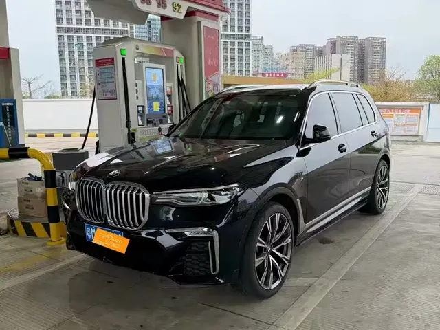 BMW X7 2022 xDrive40i Exclusive M Sport Package
