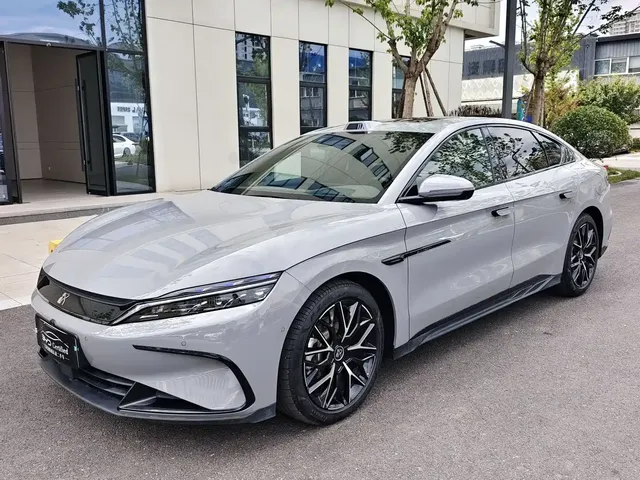 BYD Han 2025 DM-i Smart Driving Edition 125KM LiDAR Flagship