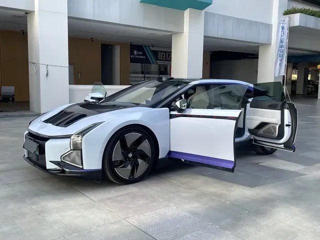 HiPhi Z 2023 5-Seater