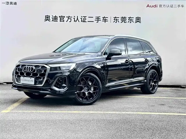 Audi Q7 2024 55 TFSI quattro S line Sport