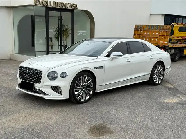 Bentley Flying Spur Plug-in Hybrid 2025 Model Year 4.0T V8 Mulliner