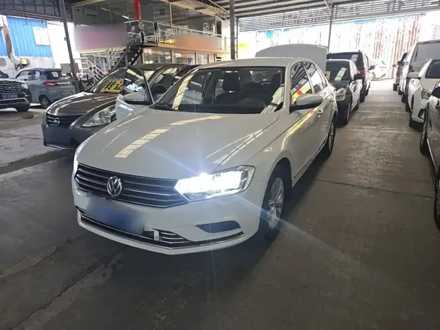 Volkswagen Bora 2018 1.5L Automatic Fashion