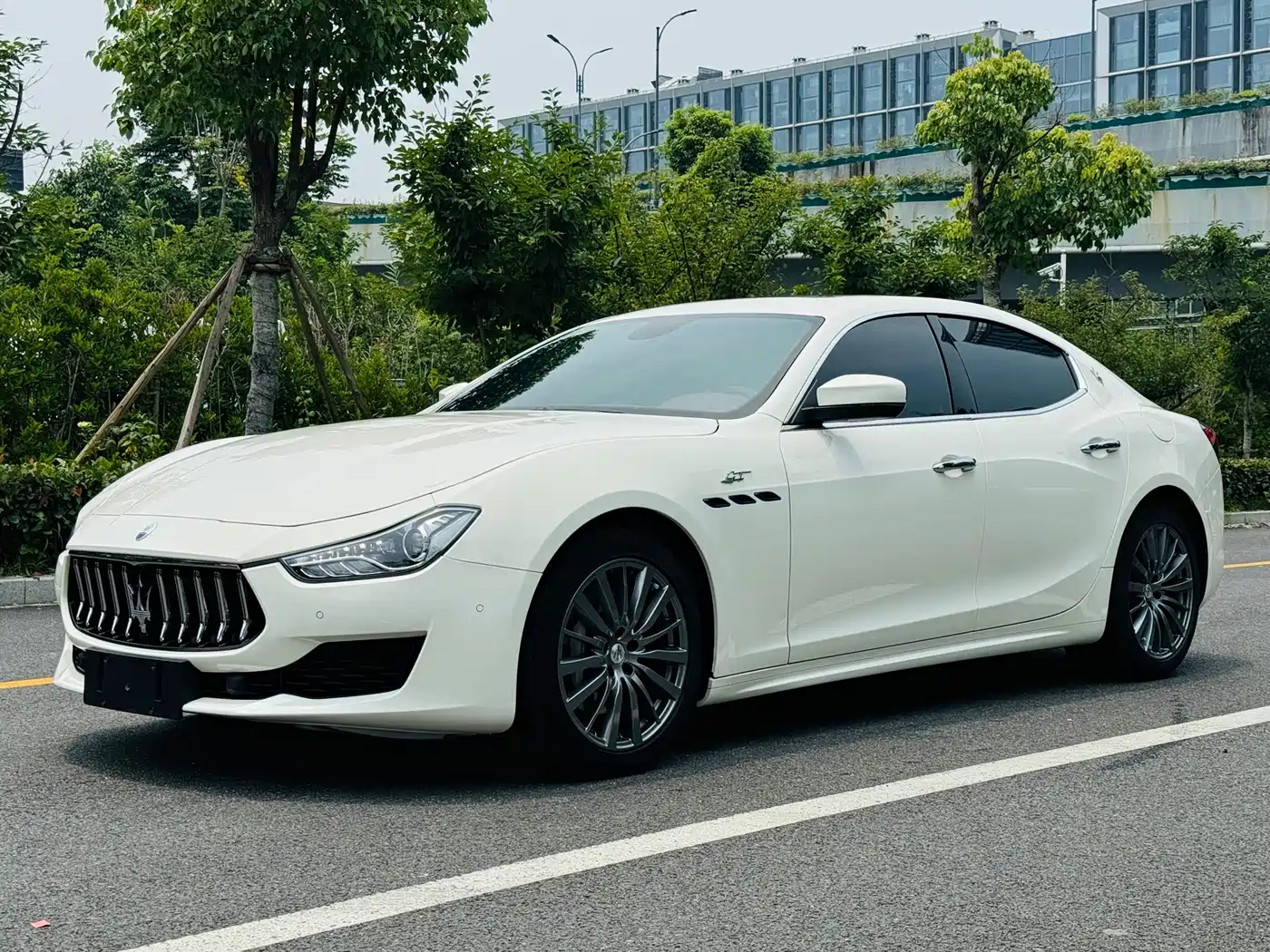 Maserati Ghibli 2022 2.0T GT Edge Edition