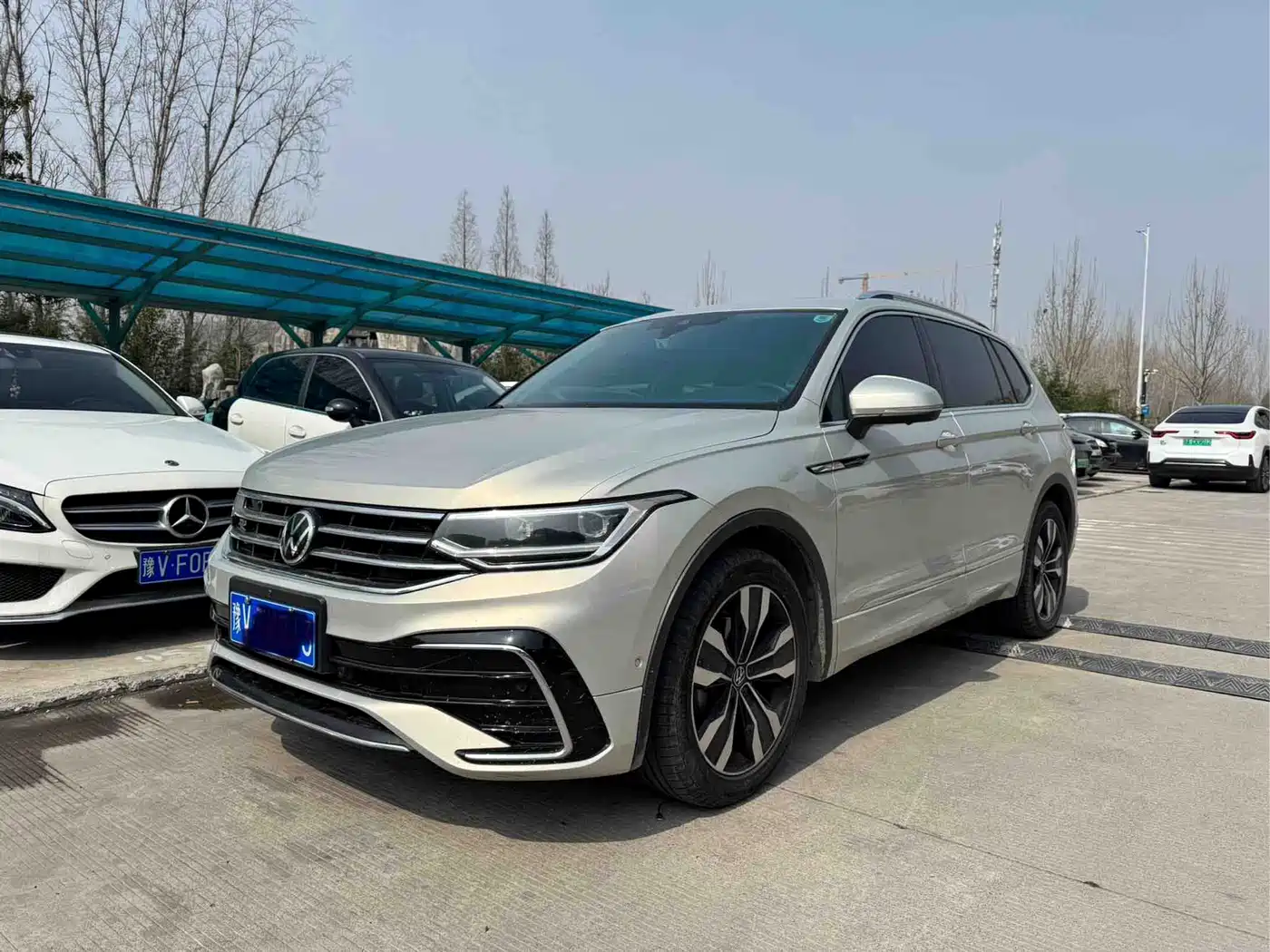 Volkswagen Tiguan L 2022 330TSI Auto 2WD R-Line Premium Edition