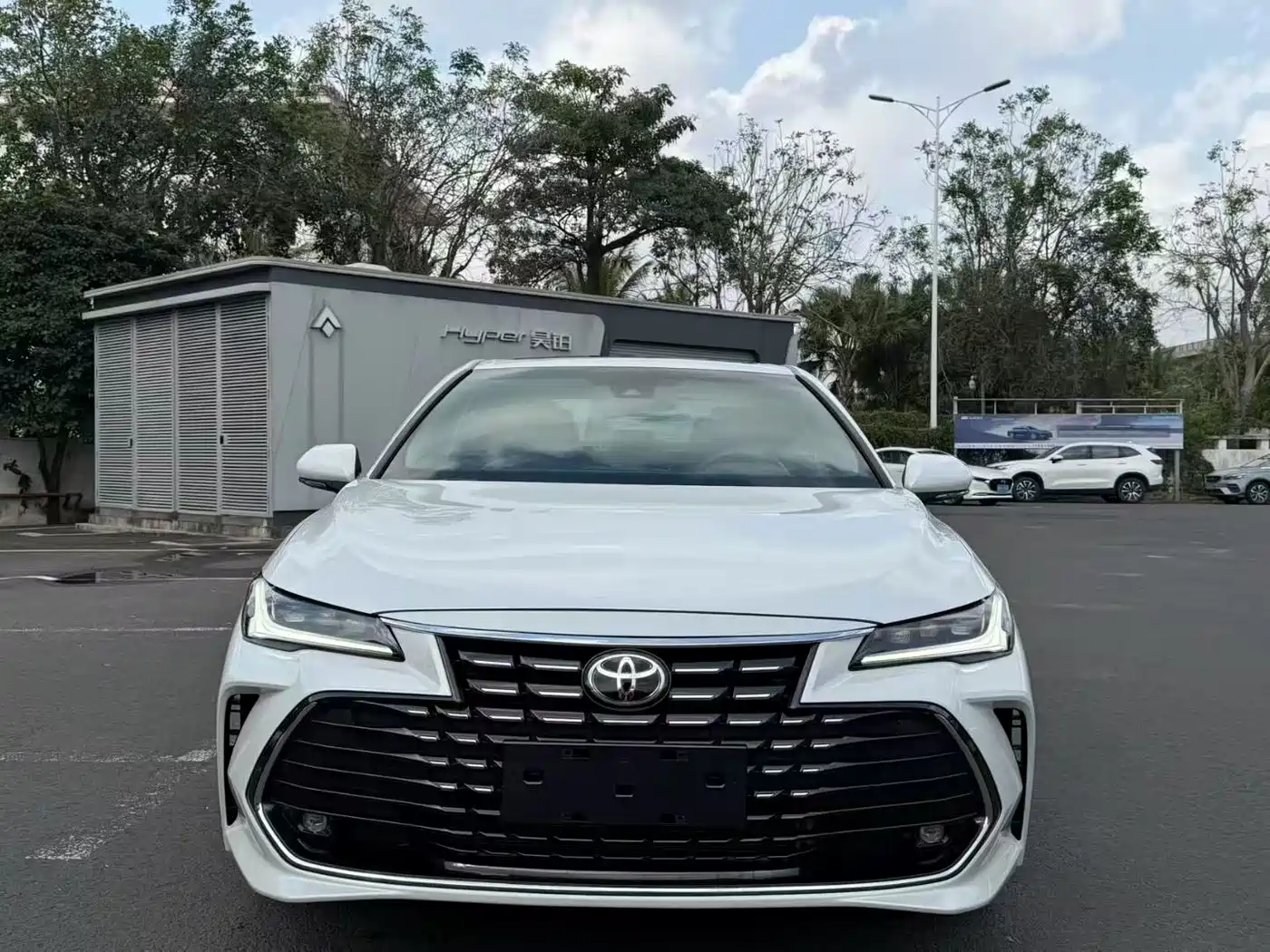 Toyota Avalon 2024 Model Hybrid 2.0L Premium Selection Edition