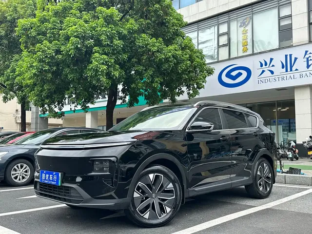 Jetour Shanhai L7 2024 Model 1.5T 120km MAX+ 7-Seater