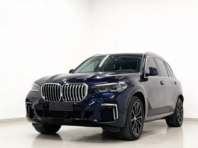 BMW X5 2022 xDrive 30Li M Sport Package