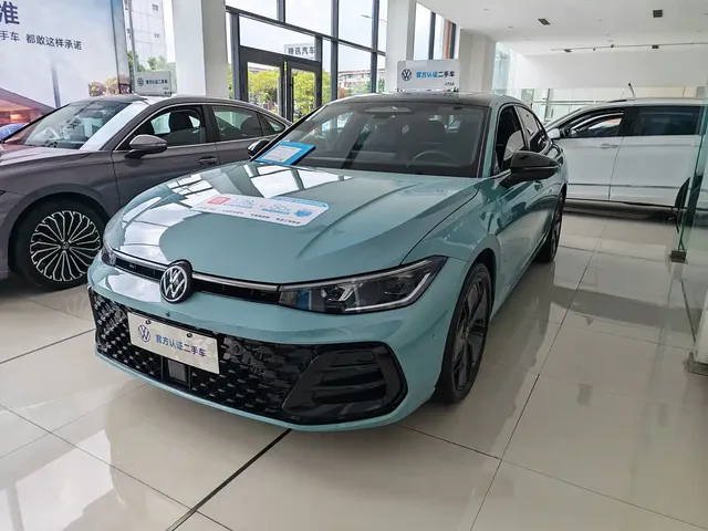 Volkswagen Passat 2025 Model Pro 380TSI Starlight Dragon Premium Edition