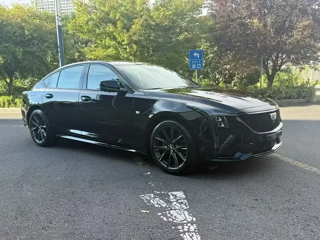 Cadillac CT5 2025 Model 28T Track Performance Edition + Peak Track Package