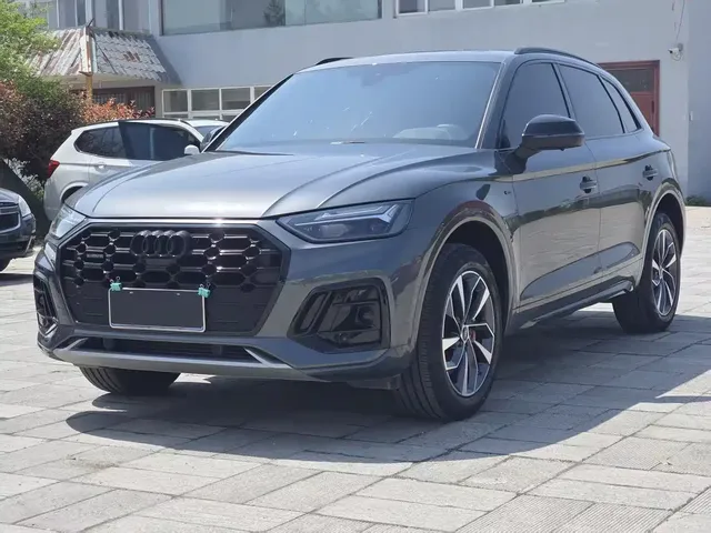 Audi Q5L 2024 Model 40 TFSI Luxury Dynamic