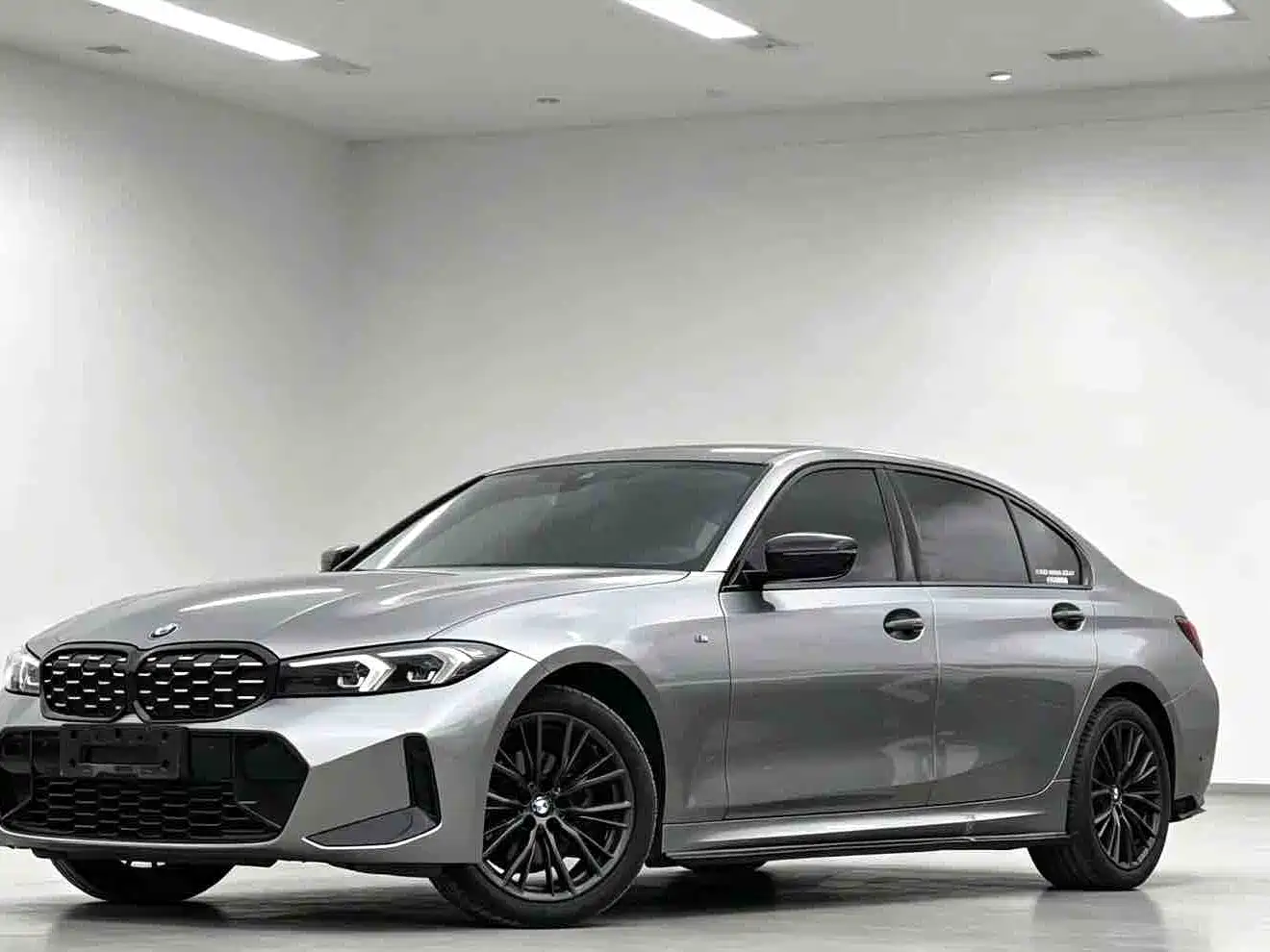 BMW 3 Series 2023 325Li M Sport Black Night Package