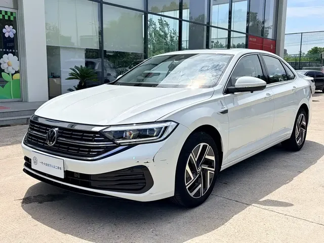 Volkswagen Sagitar 2024 300TSI DSG Surpass Edition