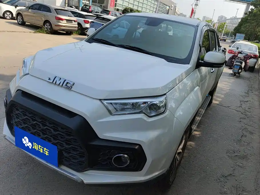 Jiangling Yuhu 7 2020 Model 2.0T Diesel Automatic 2WD Comfort Short Wheelbase China VI JX4D20A6L