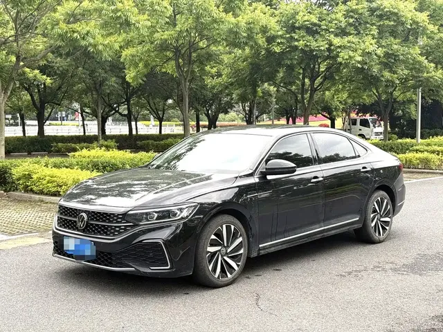 Volkswagen Passat 2022 330TSI Starlight Elite Edition