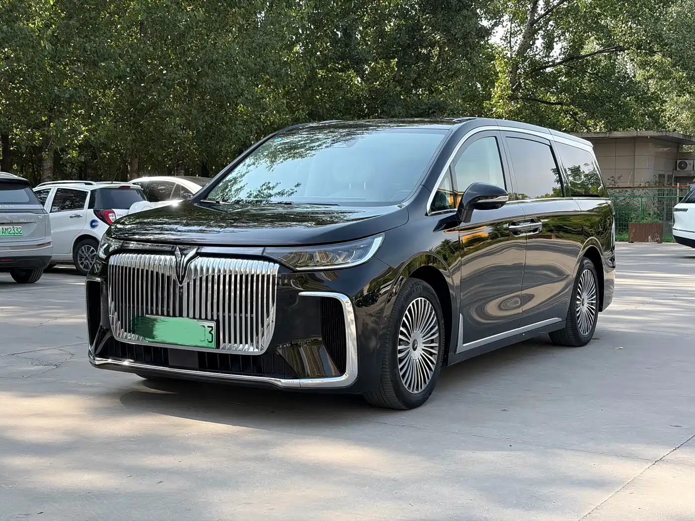 Voyah Auto Voyah Dreamer 2025 PHEV 4WD Kunpeng Premium Edition
