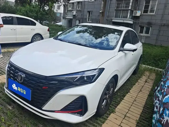 Changan Eado 2022 PLUS Blue Whale NE 1.4T GDI DCT Premium Edition