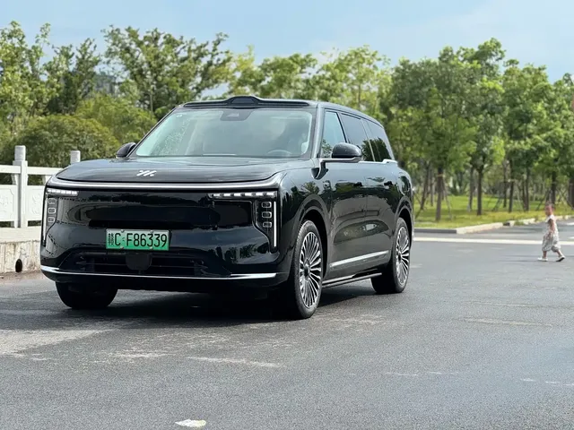 IM Motors IM LS9 2026 Model 52kWh Base Version