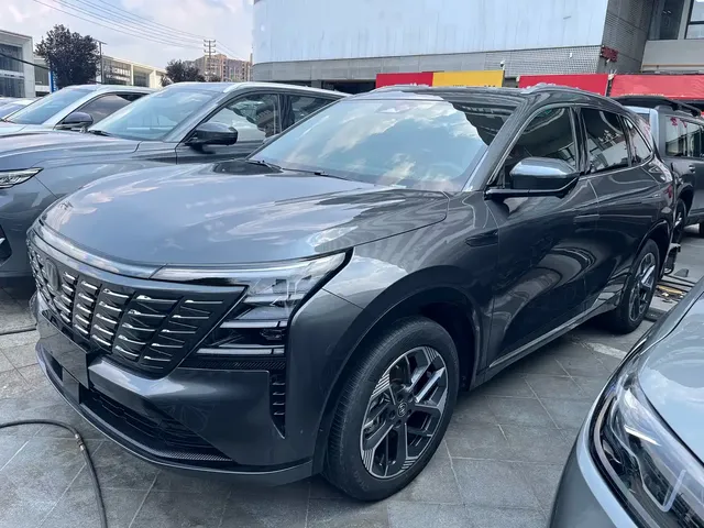 Changan CS75 PLUS 2025 4th Gen 1.5T New Blue Whale Smart Premium