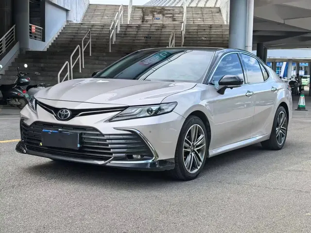 Toyota Camry 2021 2.5G Luxury Edition