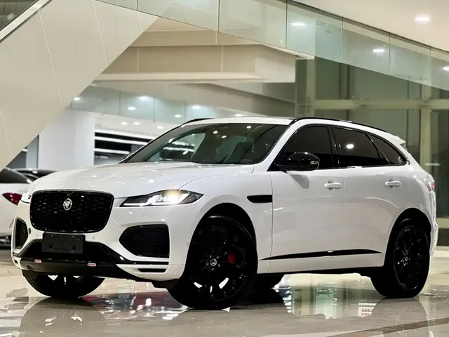 Jaguar F-PACE 2024 P400 SPORT