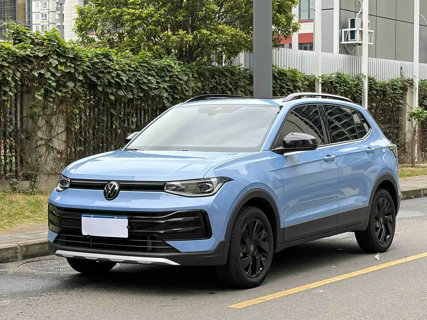 Volkswagen Tharu 2025 New Edge 300TSI Enjoyment Edition
