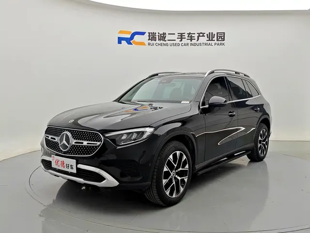 Mercedes-Benz GLC 2023 Facelift GLC 260 L 4MATIC Sport 7-Seater