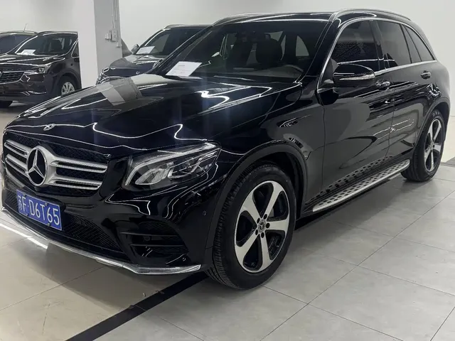 Mercedes-Benz GLC 2018 Facelift GLC 260 4MATIC Luxury