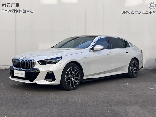 BMW i5 2024 eDrive 35L Premium Model M Sport Package