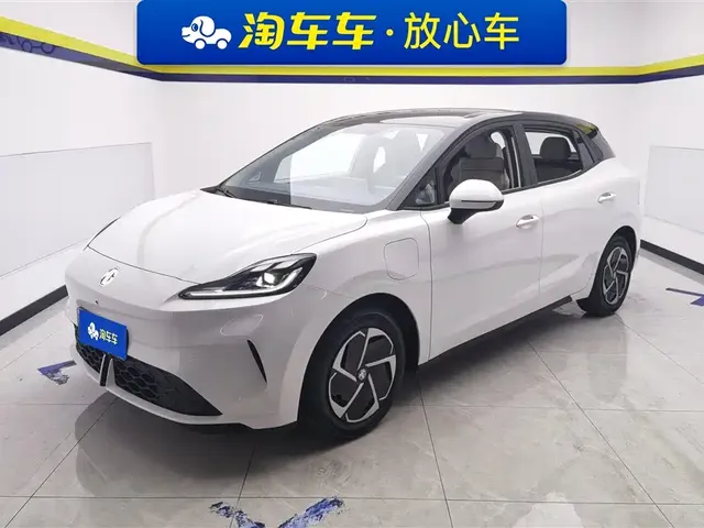 MG 4 EV 2025 Base Model