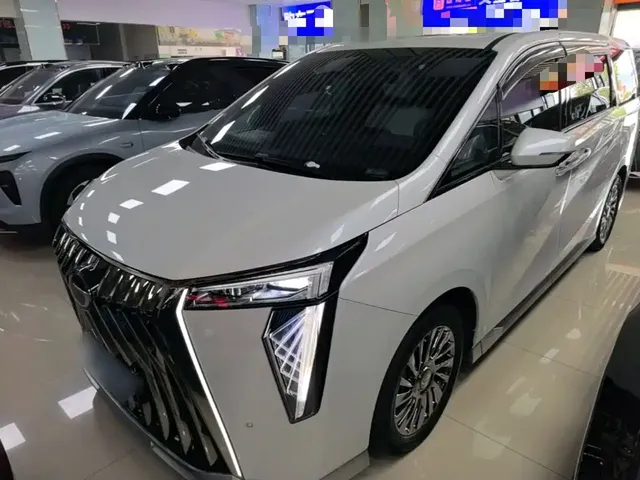 GAC Trumpchi M8 2023 Master Series Dual Hybrid Flagship Edition