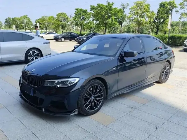 BMW 3 Series 2022 325Li M Sport Shadow Edition