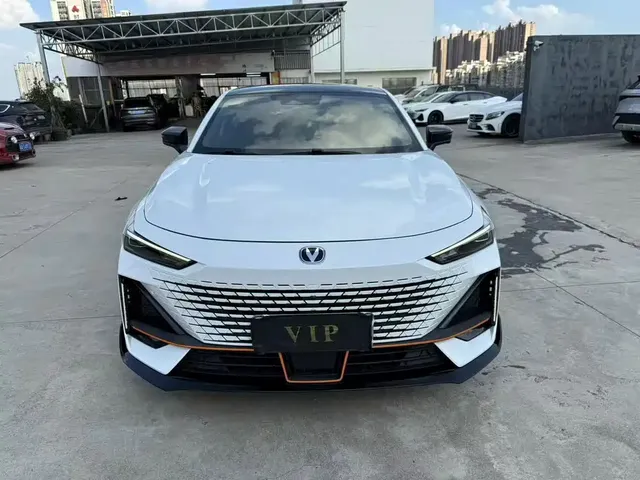 Changan UNI-V 2023 1.5T Sport Edition