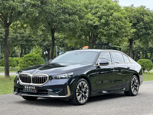 BMW 5 Series 2024 530Li Premium Luxury Package