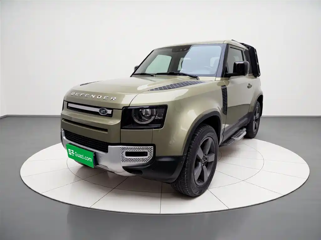 Land Rover Defender 2021 90 P400 Classic Replica Edition