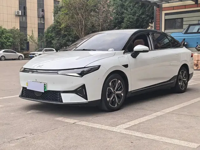 XPeng P5 2022 Model 550E