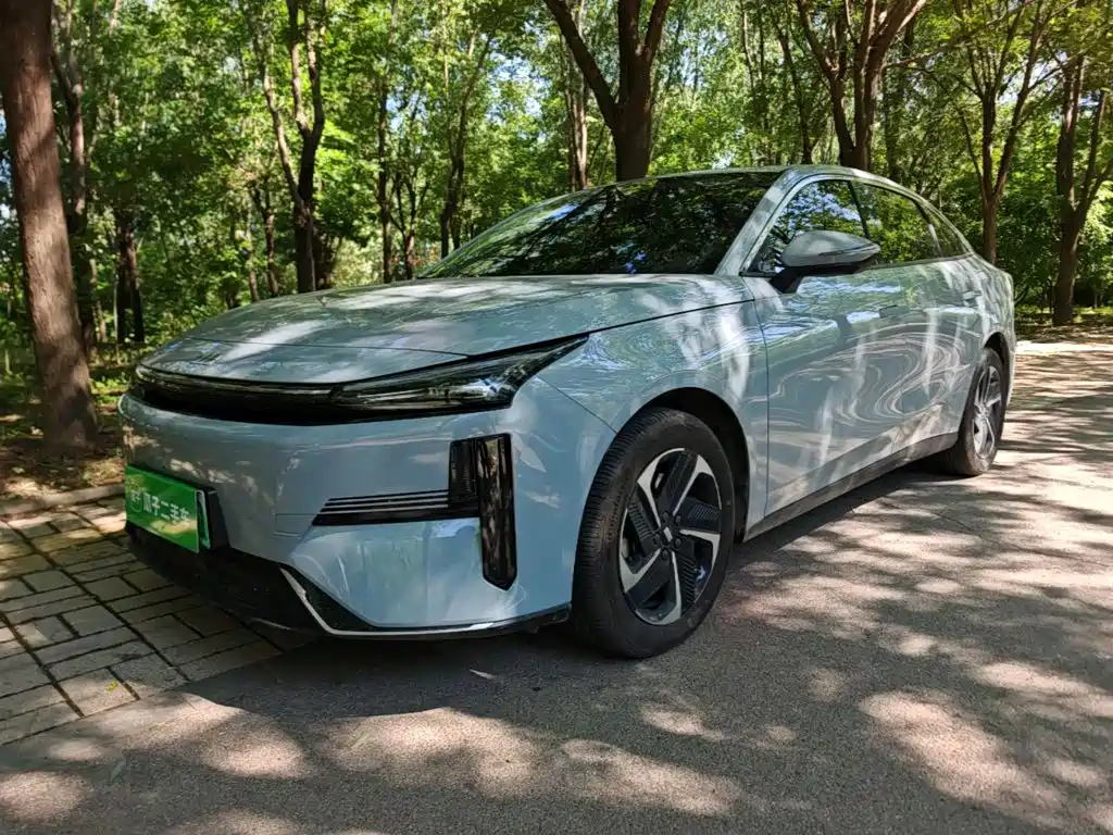 Geely Galaxy L6 2024 125km PLUS Soaring Dragon Edition