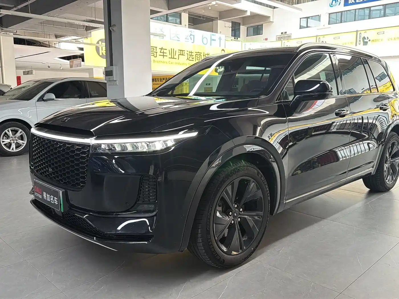 Li Auto Li ONE 2021 Extended Range 6-Seater