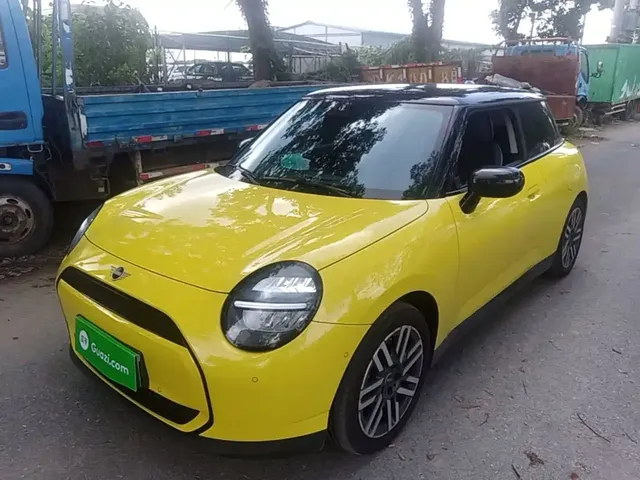 MINI Electric MINI COOPER 2025 Facelift 466km COOPER E Classic Trim