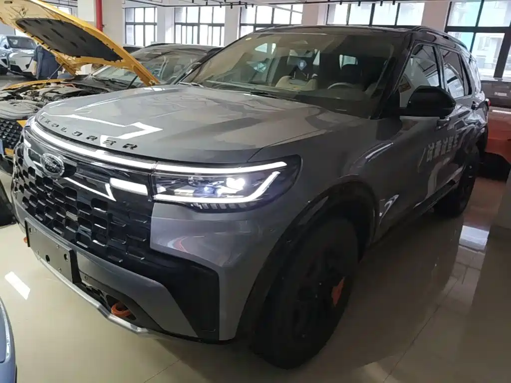 Ford Explorer 2024 2.3T EcoBoost Kunlun Summit Edition 6-seater