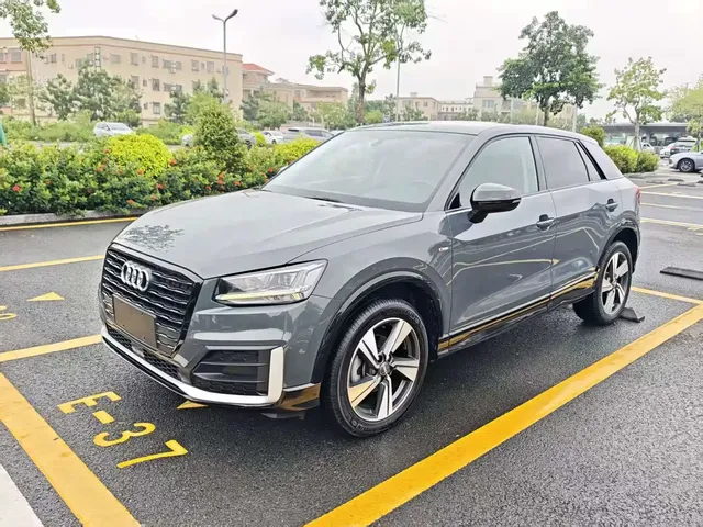 Audi Q2L 2018 35 TFSI Launch Exclusive Edition China VI