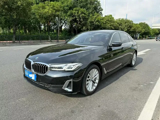 BMW 5 Series 2021 525Li Luxury Package