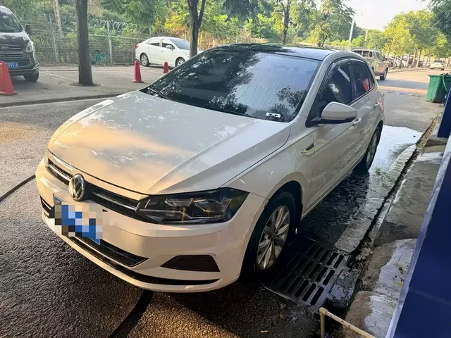 Volkswagen Polo 2019 Plus 1.5L Automatic Colorful Tech Edition