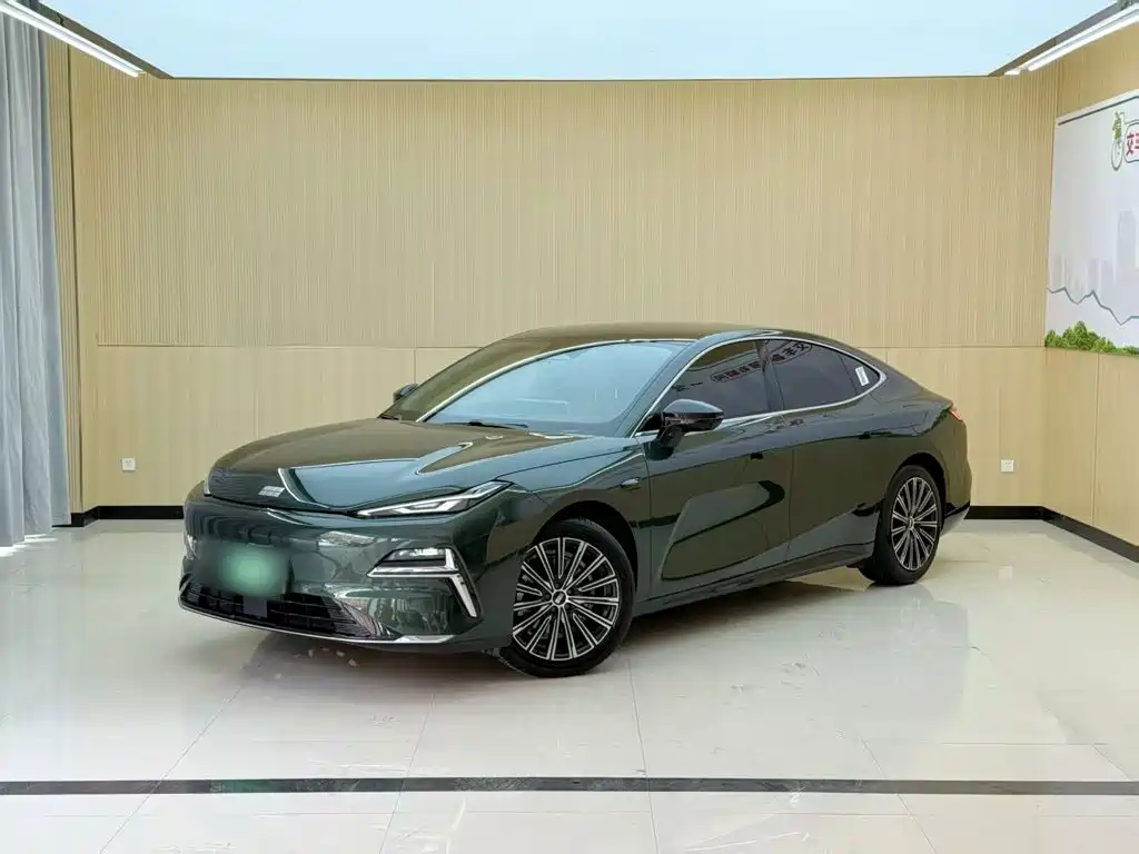 Geely Galaxy Xingyao 8 2025 Model 130km EM-i Flagship Edition