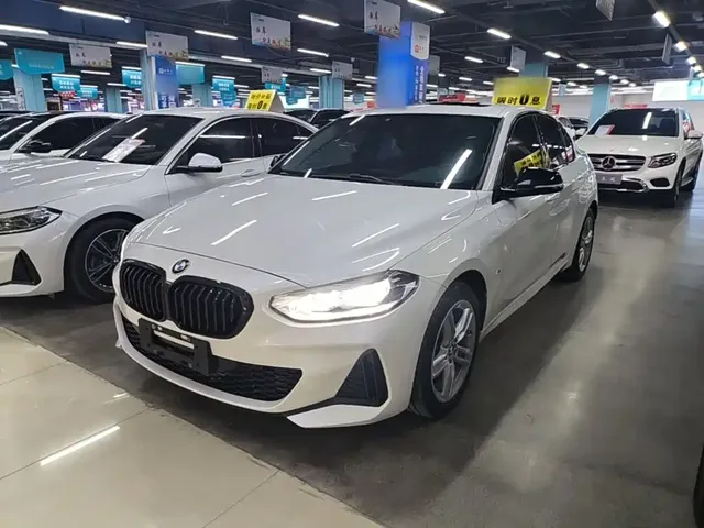 BMW 1 Series 2021 120i M Sport Shadow Edition